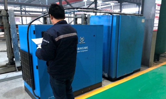 用于轧辊轴承油气润滑管路的快换接头制造技术(图1)
